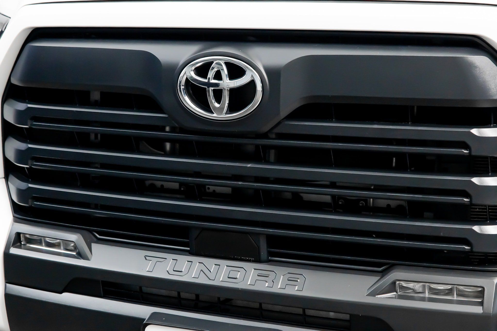 Used 2023 Toyota Tundra SR5 AWD/4WD image 4