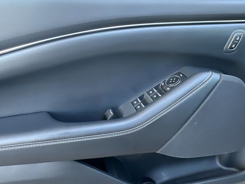 Certified 2021 Ford Mustang Mach-E Select image 12