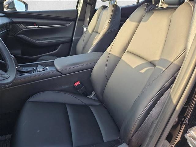 Used 2023 MAZDA MAZDA3 s FWD image 13
