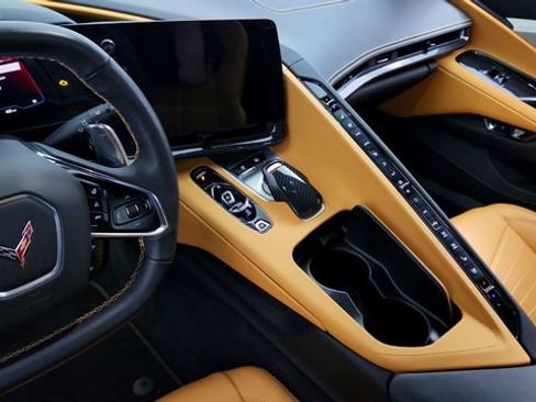 Used 2021 Chevrolet Corvette Stingray image 16