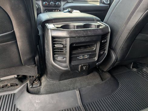 Used 2021 RAM 1500 Big Horn AWD/4WD image 32