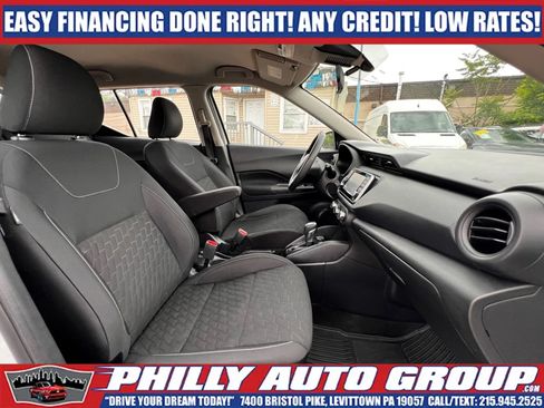 Used 2022 Nissan Kicks S FWD image 14