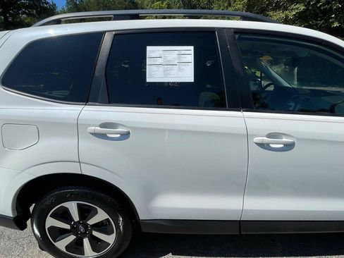 Used 2017 Subaru Forester 2.5i Premium AWD/4WD image 10