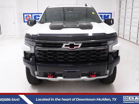 Used 2024 Chevrolet Silverado 1500 ZR2 w/ Technology Package AWD/4WD image 2