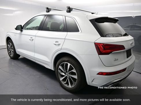Used 2022 Audi Q5 2.0T Premium Plus w/ Premium Plus Package AWD/4WD image 4