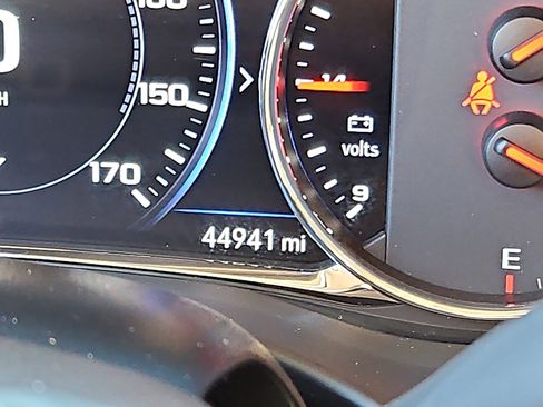 Used 2020 GMC Acadia Denali image 19