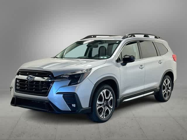 Used 2025 Subaru Ascent Limited AWD/4WD image 1