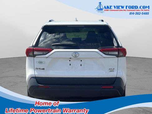 Used 2021 Toyota RAV4 XLE AWD/4WD image 5