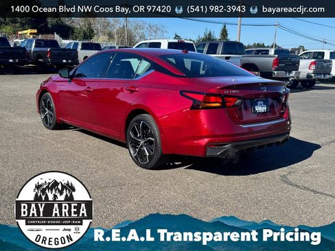 Used 2023 Nissan Altima 2.5 SR image 9