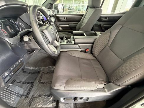 Used 2026 Toyota Tundra SR5 w/ SR5 Convenience Package AWD/4WD image 21