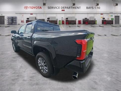 Used 2024 Toyota Tacoma Limited w/ Limited Package (LT) AWD/4WD image 6