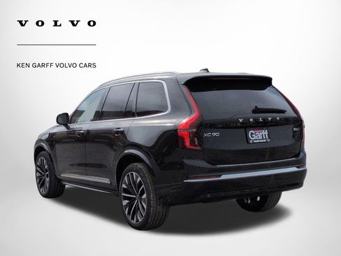 New 2026 Volvo XC90 B6 Plus w/ Protection Package image 5