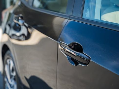 Used 2018 Honda Civic EX image 11
