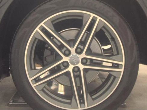 Used 2019 Audi SQ5 Premium Plus AWD/4WD image 10