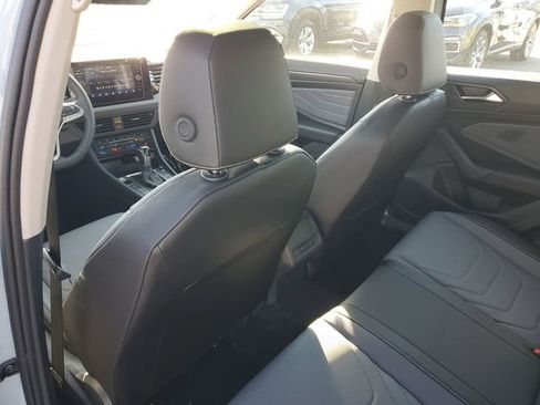 New 2026 Volkswagen Jetta SEL FWD image 9