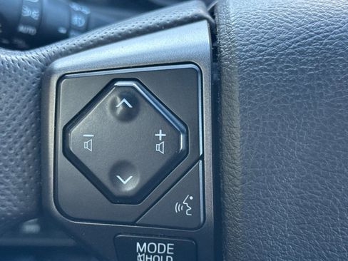 Certified 2023 Toyota Tacoma TRD Off-Road image 29