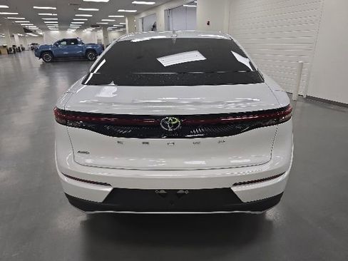 Used 2023 Toyota Crown AWD/4WD image 4