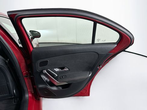 Used 2021 Mercedes-Benz A 220 4MATIC image 29