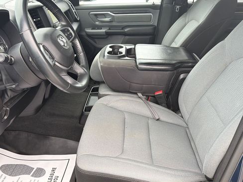 Used 2022 RAM 1500 Big Horn AWD/4WD image 12