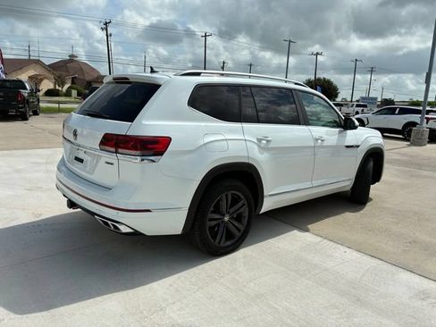 Used 2022 Volkswagen Atlas SEL R-Line AWD/4WD image 3