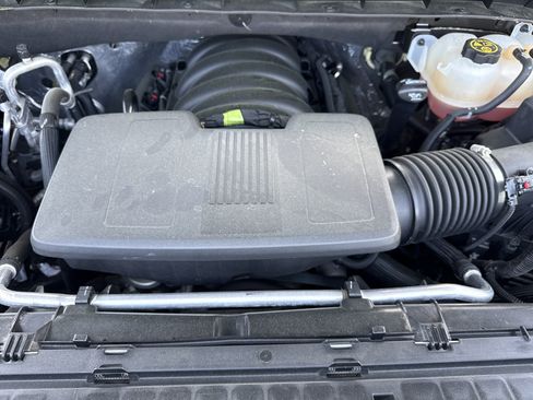 Used 2023 Chevrolet Silverado 1500 RST AWD/4WD image 32