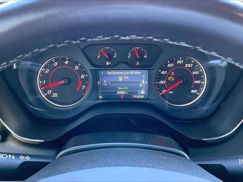 Used 2020 Chevrolet Camaro LT image 12