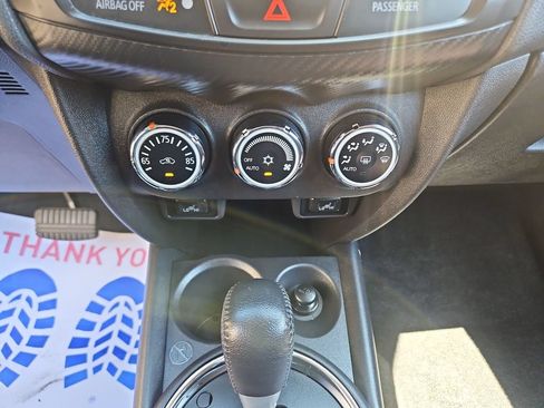 Used 2017 Mitsubishi Outlander Sport SE AWD/4WD image 18