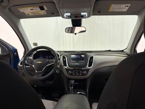 Used 2024 Chevrolet Equinox LS FWD image 25