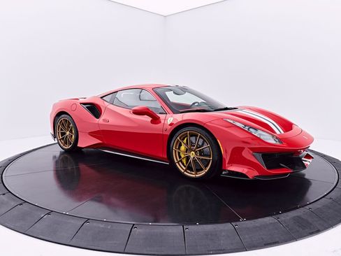 Used 2020 Ferrari 488 Pista Coupe RWD image 20