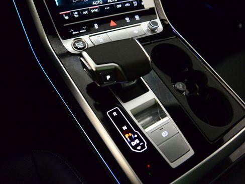 New 2026 Audi Q7 3.0T Premium Plus AWD/4WD image 25