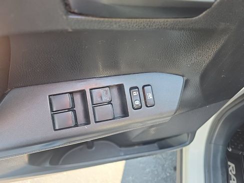 Used 2018 Toyota RAV4 LE w/ All Weather Liner Package FWD image 12