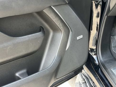 Used 2025 Chevrolet Tahoe Premier RWD image 30