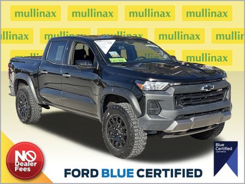 Used 2023 Chevrolet Colorado Trail Boss w/ Technology Package image 1