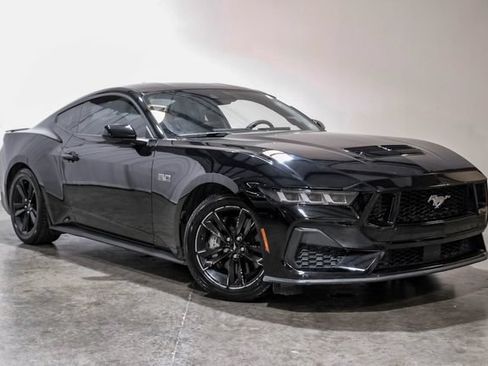 Used 2024 Ford Mustang GT RWD image 7