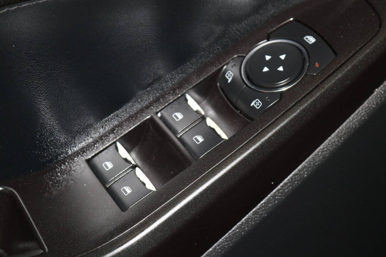 Used 2020 Ford Explorer XLT RWD image 66
