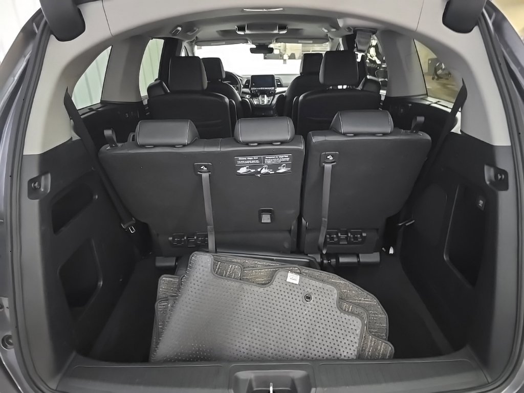 Used 2024 Honda Odyssey Touring image 12