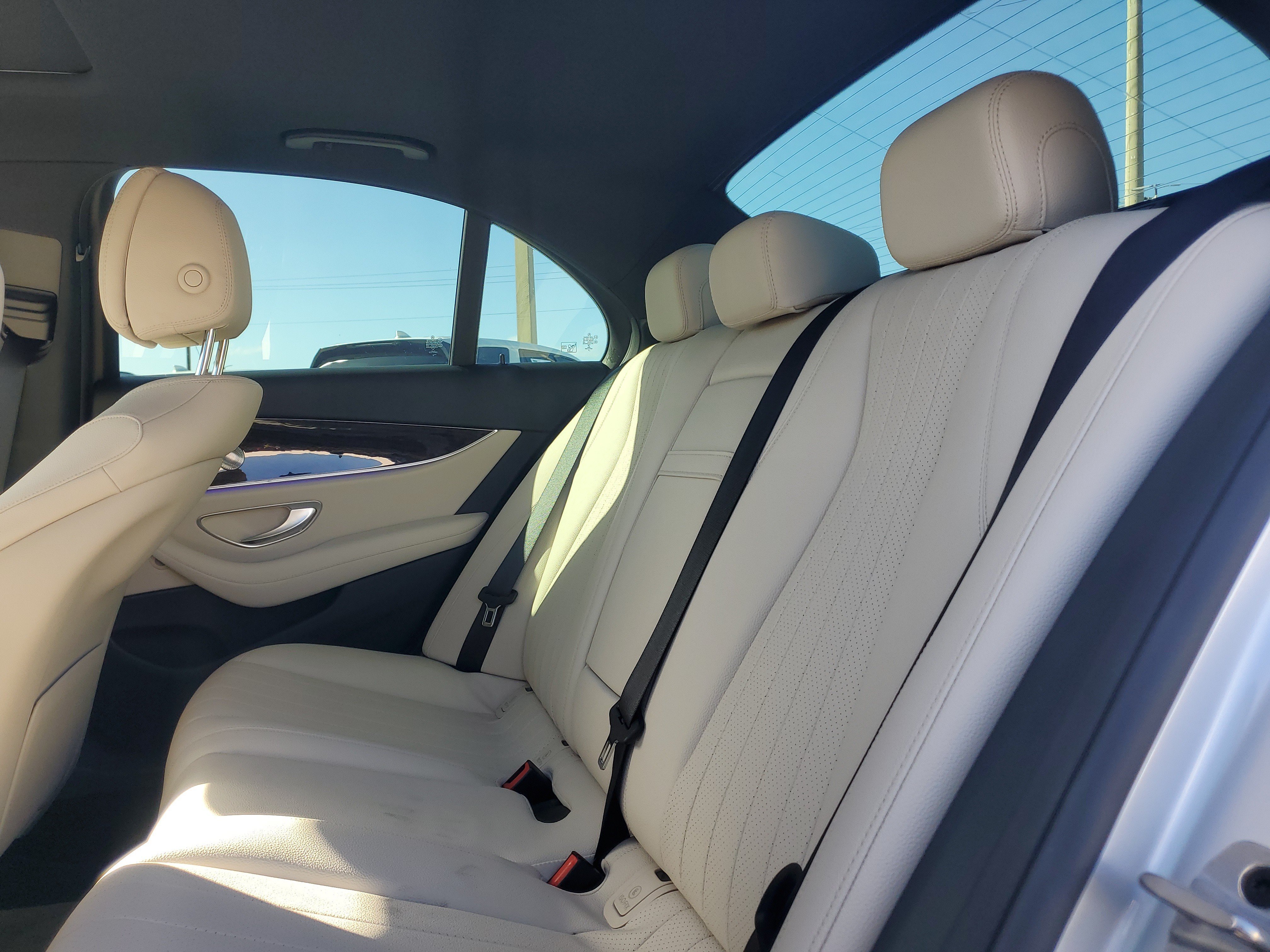 Used 2020 Mercedes-Benz E 350 Sedan image 12