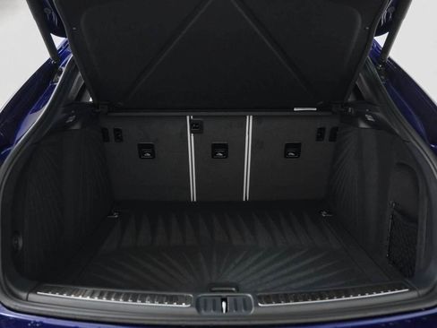 New 2025 Porsche Macan image 54