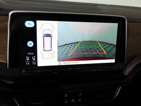 Used 2024 Volkswagen Atlas SE image 6