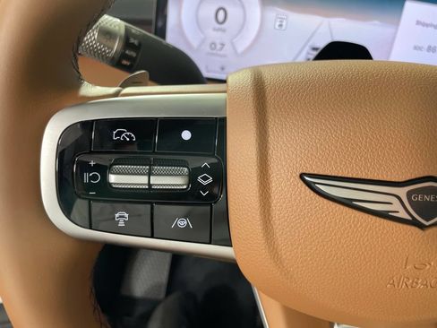 New 2026 Genesis GV70 2.5T Advanced AWD/4WD image 23