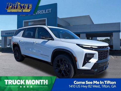 New 2026 Chevrolet Traverse RS w/ LPO, Floor Liner Package image 1