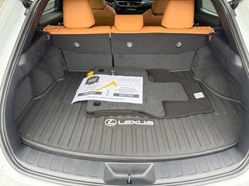 New 2026 Lexus UX 300h AWD image 30