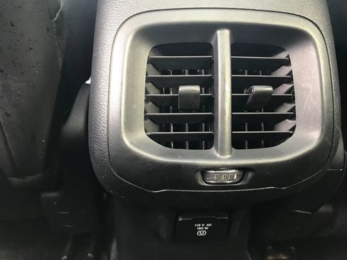 Used 2016 Jeep Cherokee Trailhawk w/ Comfort/Convenience Group image 36