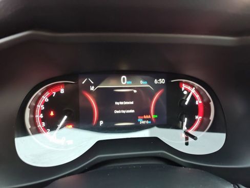 Used 2023 Toyota RAV4 XLE w/ Convenience Package AWD/4WD image 8