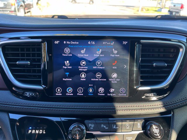 Used 2020 Chrysler Pacifica Limited FWD image 28
