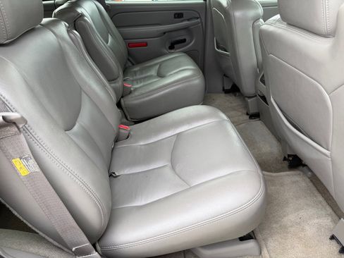 Used 2005 GMC Yukon SLT w/ SLT Preferred Equipment Group image 13