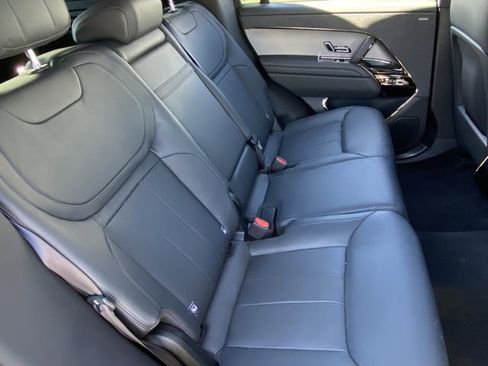 Used 2023 Land Rover Range Rover Sport SE AWD/4WD image 23