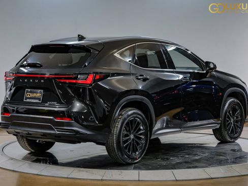 Used 2024 Lexus NX 250 FWD image 10