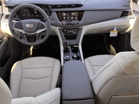 New 2025 Cadillac XT5 Premium Luxury image 7