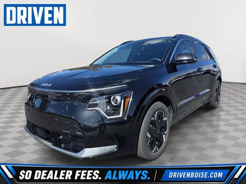 Used 2024 Kia Niro Wind w/ Wind Preserve Package FWD image 1
